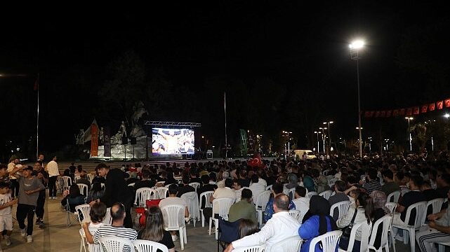 12 Dev Adama İnegöl’den Tam Destek