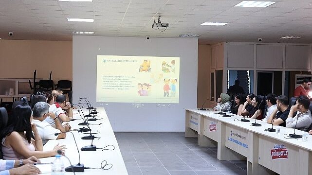 Antalya’da toplu ulaşım şoförlerine hizmet içi eğitimler başladı
