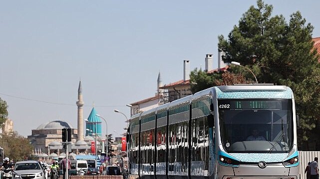 Başkan Altay: “Konya’da Yeni Kayıt Yaptıran Üniversite Öğrencileri Toplu Ulaşımdan 10 Gün Ücretsiz Faydalanıyor”