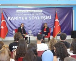 Başkan Ovalıoğlu Gençlerle Kariyer Söyleşisinde Buluştu