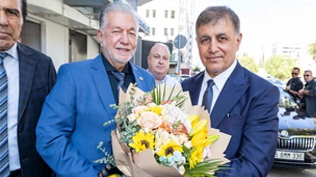 Başkan Tugay İEOSB yönetimi ile bir araya geldi
