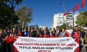 Başkan Vekili Özdemir Gaziler Günü’nü kutladı