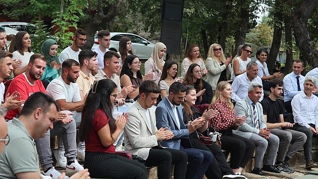 Büyükakın, soydaş gençlerle buluştu