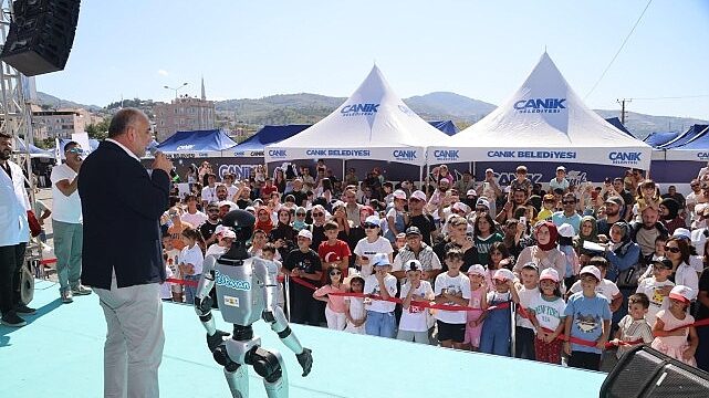 Canik Belediyesi’nden Samsun’un 17 İlçesinde Yapay Zekâ Eğitimi
