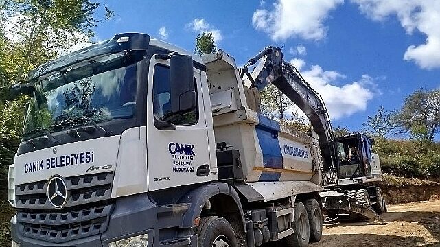 Canik’te Ulaşım Atağı Hız Kesmeden Devam Ediyor