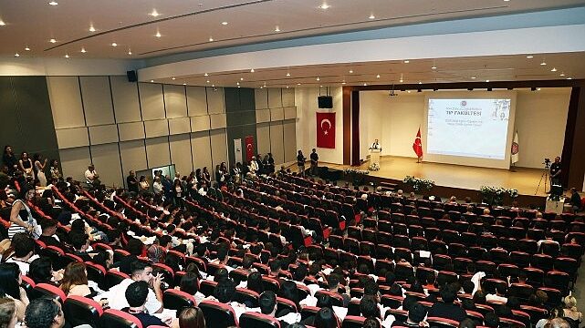 Dokuz Eylül Üniversitesi Tıp Fakültesi, 2025-2026 Akademik Yılı açılışı ve Beyaz Önlük Giyme Töreni