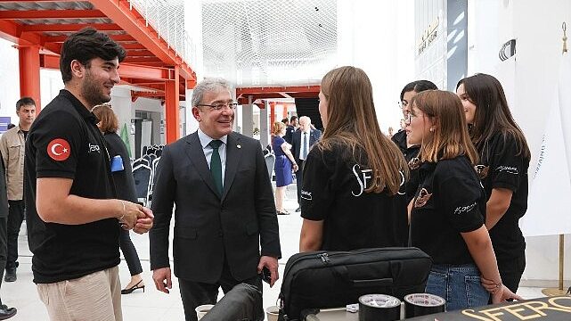 Dokuz Eylül Üniversitesinde ÜNİDES Zirvesi