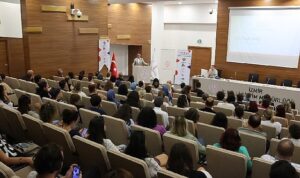 “İzmirli Binlerce Öğrenciden Güçlü Katılım: TÜBİTAK 4007 Şenliği İzmir’de Sona Erdi”