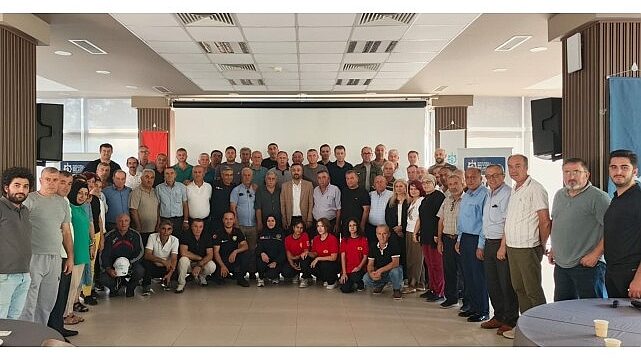 Kocaeli’de muhtarlara üç boyutlu eğitim