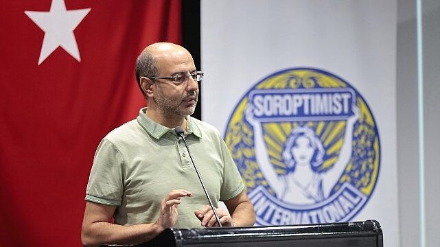 Konak’ın kadın muhtarları Yeşil Lider oldu