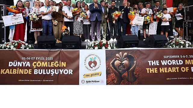 Menemen Belediyesi Uluslarası Çömlek Festivali’ne muhteşem final