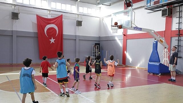 Narlıdere’de Kış Dönemi Spor Kursları Başlıyor