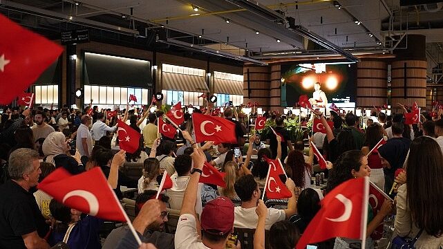 Terminal Kadıköy’de Spor Coşkusu: Basketbol, Futbol ve Voleybol Maçlarıyla Binlerce Seyirciyi Buluşturdu