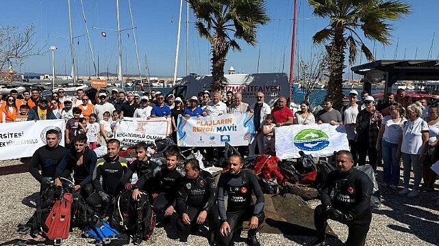 Urla’da kıyı ve deniz temizliği yapıldı