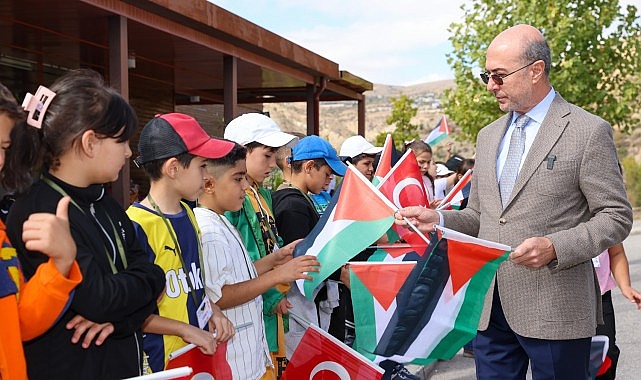 Başkan Pekyatırmacı Sille Tabiat Okulu’nda Öğrencilerle Bir Araya Geldi