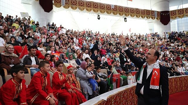 Bilgehane Öğrencilerine Seslenen Başkan Altay: “Her Daim Hakikatin Yanında, Zalimin Karşısında Olacağınıza İnancım Tamdır”