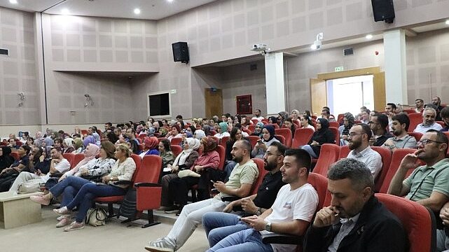 Büyükşehir personeli “Canva” eğitimi aldı