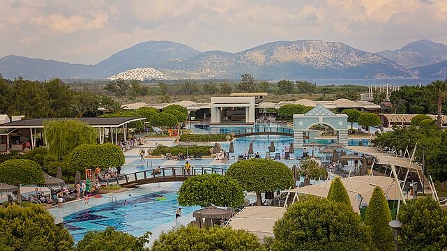 HIlton Dalaman Sarıgerme Resort & Spa’dan “Sarı Yaz”a Davet