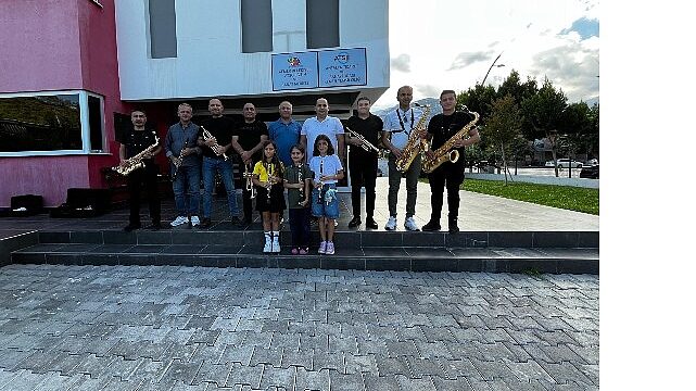 Kemer Belediyesi’nden Burdur Belediyesi bando ekibine destek
