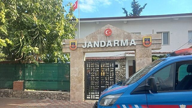 Kemer’deki kurumlarda temizlik çalışması