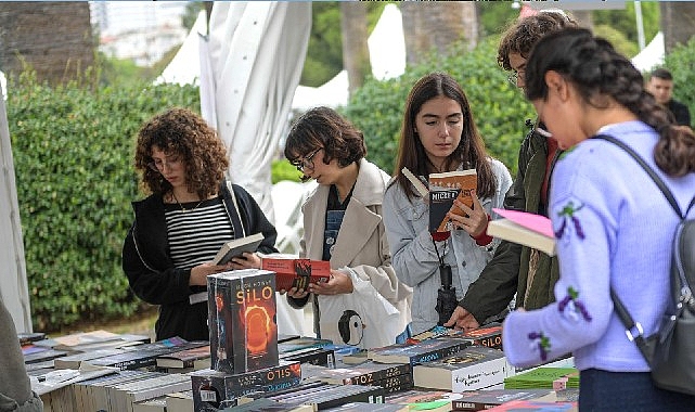 Kültürpark’ta İzmir Kitap Fuarı rüzgarı