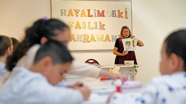 Osmangazi’de çocuklar oyunlar oynayarak sağlıklı beslenmeyi öğreniyor