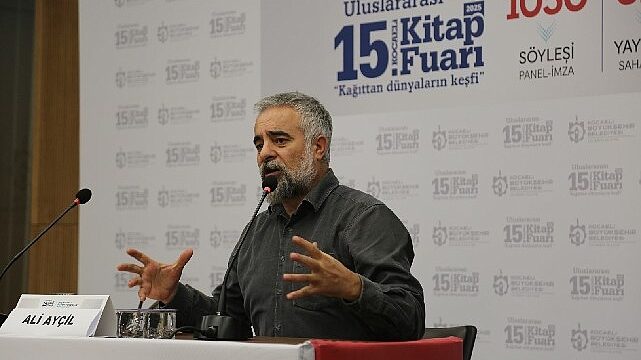 Yazar Ayçil’den okuyucularına “açık” tavsiye