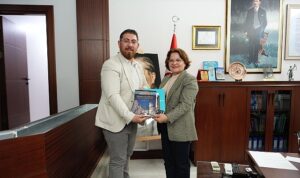 Aydın Büyükşehir Gazeteciler Cemiyeti Yönetimi, Başkan Hatice Gençay’ı Ziyaret Etti
