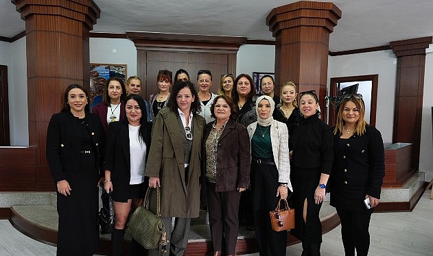 Kadın Girişimcilerden Başkan Hatice Gençay’a Ziyaret