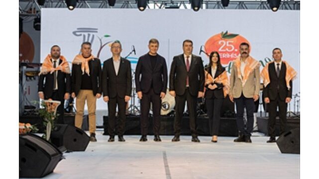 25. Mandalina Şenliği üreticinin yüzünü güldürdü