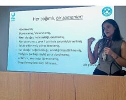 Aliağa Belediyesi’nden Ailelere Ergenlik İletişimi Semineri