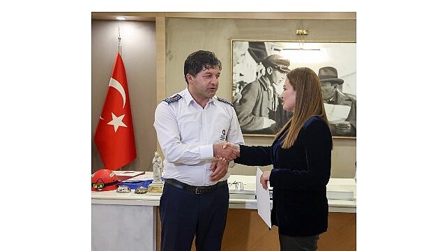 Antalya’da belediye şoföründen örnek davranış