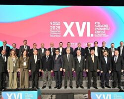 AYD Alışveriş Ekonomisi Zirvesi 16. kez gerçekleştirildi