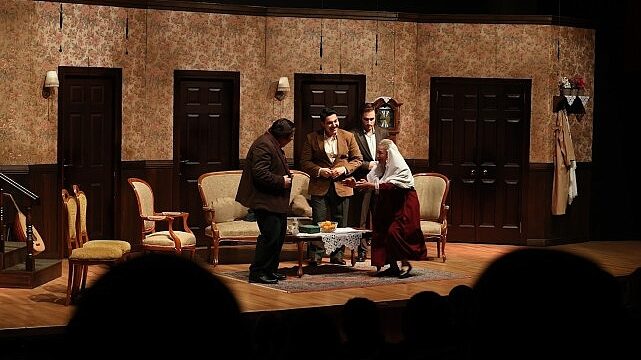 Bağcılar Belediyesi’nden muhteşem prömiyer