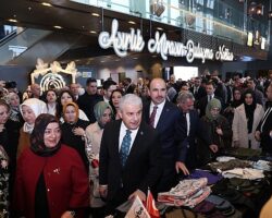 Başkan Altay 17. Altın Dokunuşlar Festivali’ne Katılan Herkese Teşekkür Etti