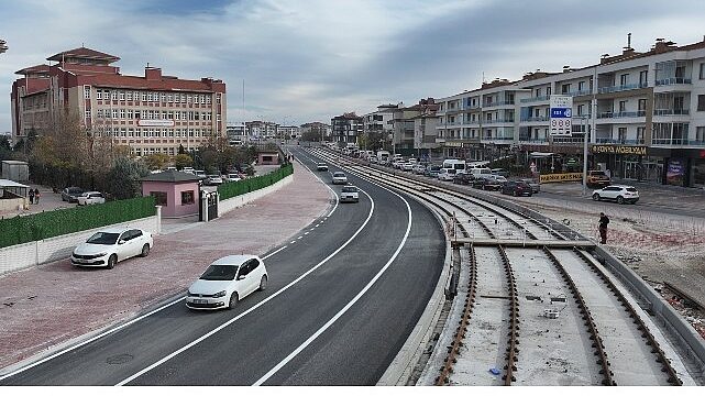 Başkan Altay Adliye – Şehir Hastanesi Raylı Sistem Bağlantısında Çalışmaların Sona Yaklaştığını Açıkladı