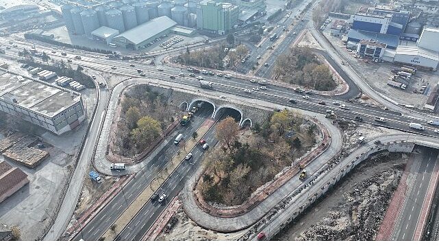 Başkan Altay: “Marangozlar Köprüsü’nün Üst Kısmında İki Şeridi Hizmete Açtık, 3. Şerit ile Katılma ve Ayrılma Şeritleri Yakın Zamanda Tamamlanacak”
