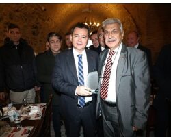 Başkan Aydın Müjdeyi Verdi: “Arap Şükrü Sokağı Yenilendi”