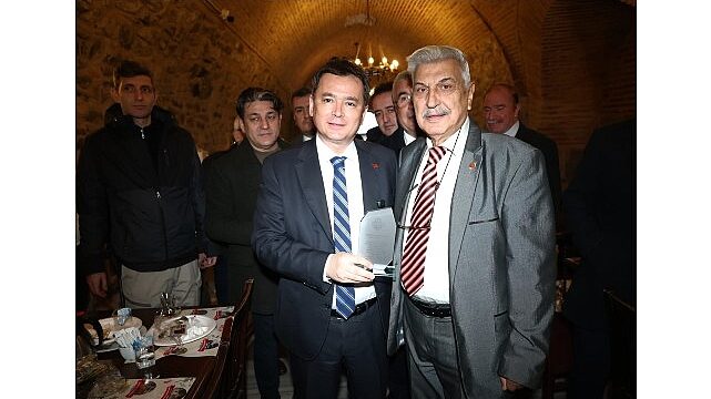 Başkan Aydın Müjdeyi Verdi: “Arap Şükrü Sokağı Yenilendi”