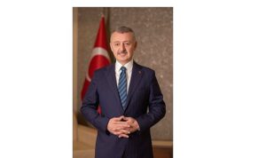 Başkan Büyükakın’dan yeni yıl mesajı;  “2026 vicdanın, insanlığın yılı olsun”