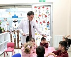 Başkan Erkan Aydın Mesleğini Çocuklara Tanıttı