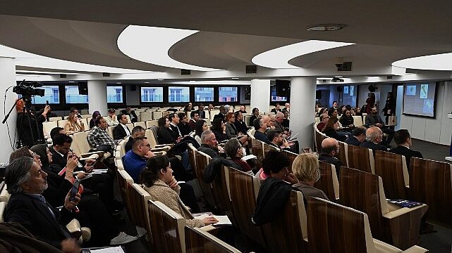 Başkan Köymen, 7. Ulusal Yerel Yönetimler Sempozyumu’nda konuştu