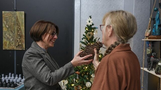 Başkan Köymen  ‘Atıklardan Harikalara’ sergisini ziyaret etti
