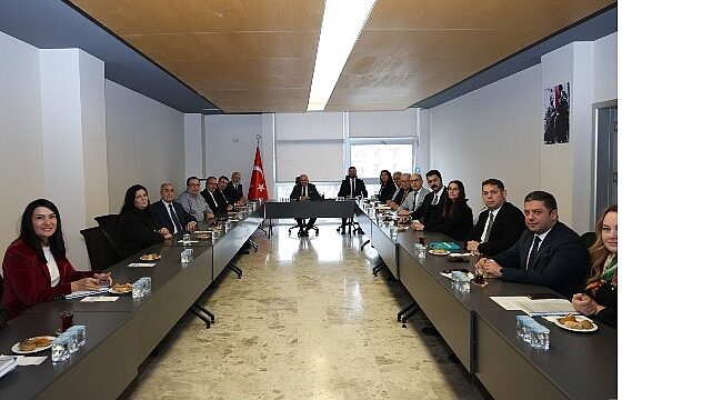 Başkan Şadi Özdemir sanayi bölgeleri temsilcileriyle bir araya geldi