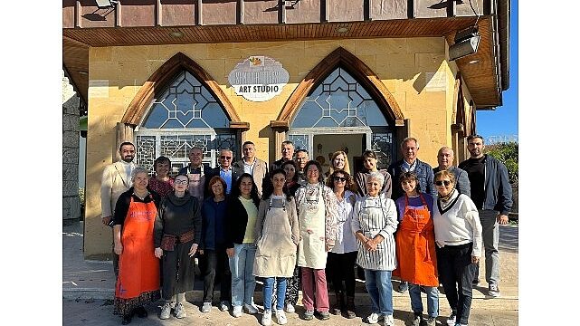 Başkan Topaloğlu’ndan seramik sanatçılarına ziyaret