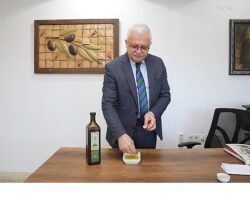 Burhaniye Belediyesi Zeytinyağları Satışa Sunuldu