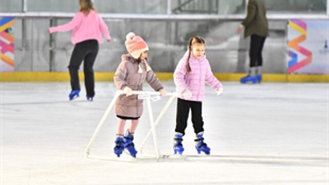 Büyükşehir Kültürpark ve Bostanlı’da buz pisti kuruyor