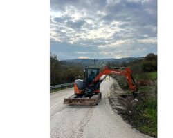 Büyükşehir, V kanal temizliğiyle yolları koruyor