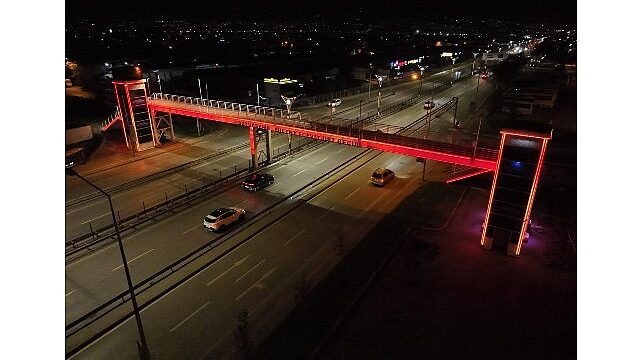 Büyükşehir’den kadına şiddete karşı turuncu mesaj