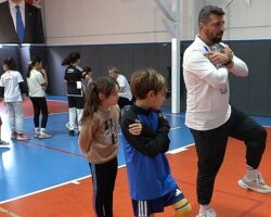 Büyükşehir’in sportif yetenek ölçümü İzmir’e yayılıyor